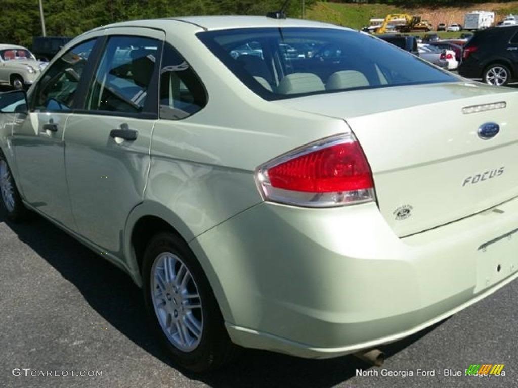 2011 Focus SE Sedan - Natural Neutral Metallic / Medium Stone photo #34