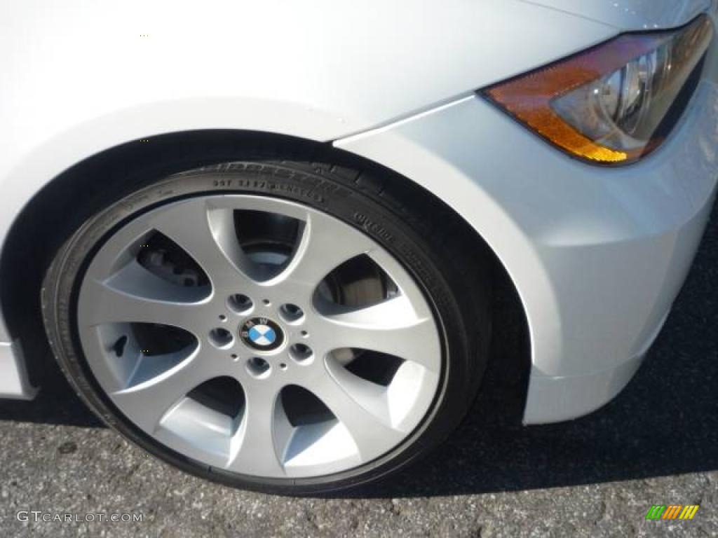 2006 3 Series 330i Sedan - Alpine White / Beige photo #18