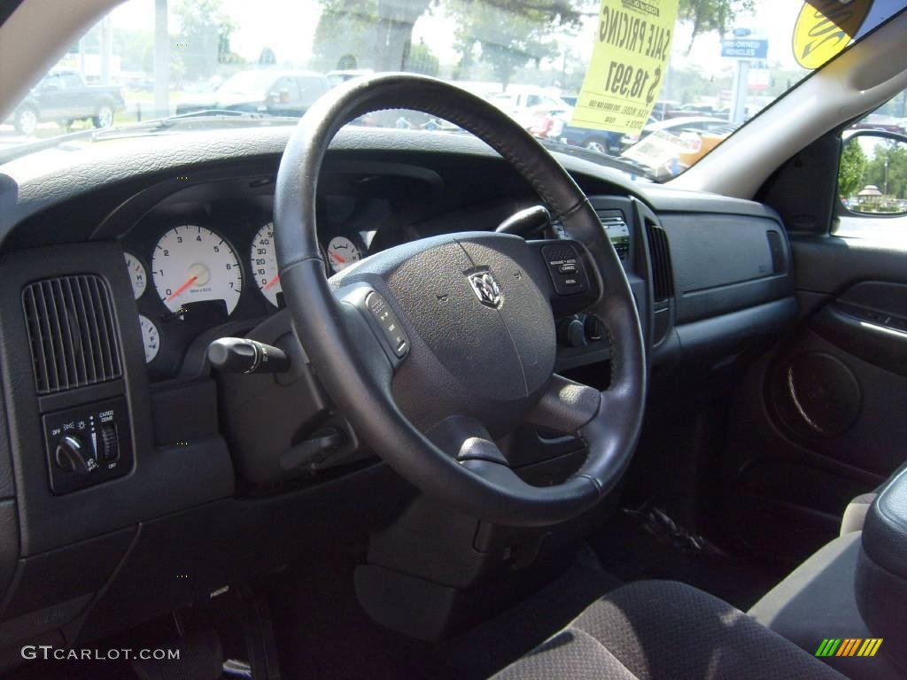 2005 Ram 1500 SLT Quad Cab - Black / Dark Slate Gray photo #19