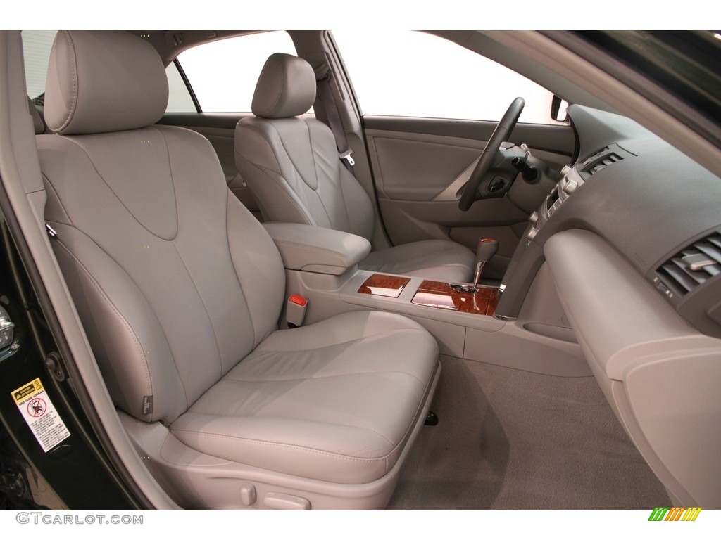 2010 Camry XLE - Spruce Mica / Ash Gray photo #16