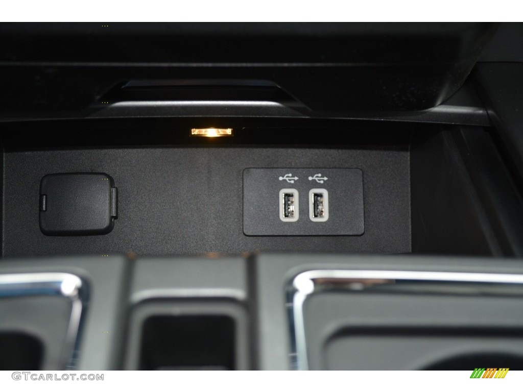 2016 F150 XLT SuperCrew 4x4 - Ingot Silver / Medium Earth Gray photo #12