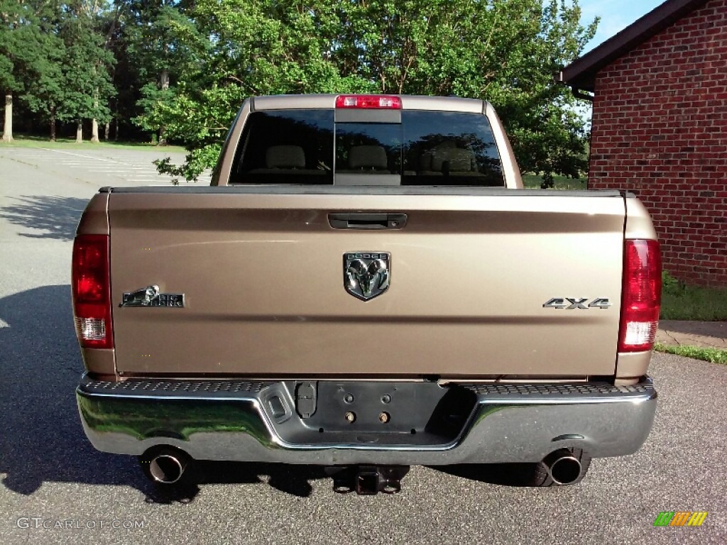 2009 Ram 1500 SLT Crew Cab 4x4 - Austin Tan Pearl / Light Pebble Beige/Bark Brown photo #3