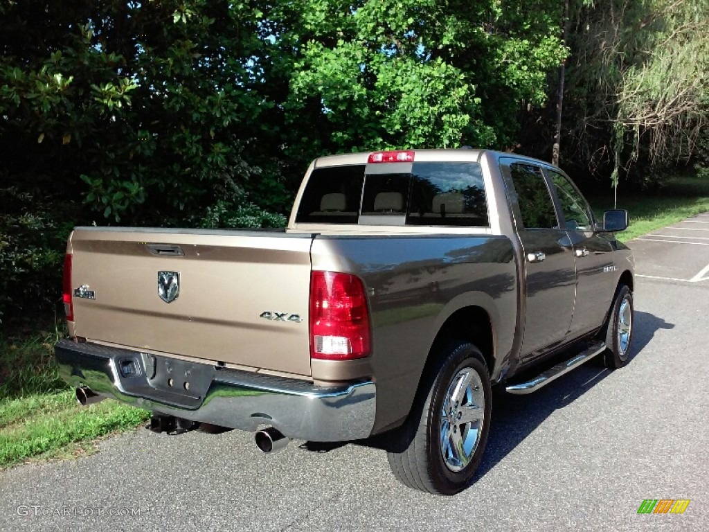 2009 Ram 1500 SLT Crew Cab 4x4 - Austin Tan Pearl / Light Pebble Beige/Bark Brown photo #4