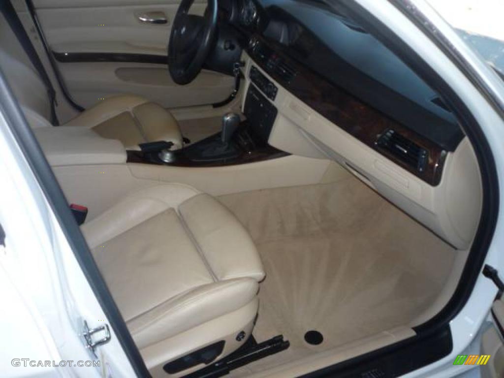 2006 3 Series 330i Sedan - Alpine White / Beige photo #27