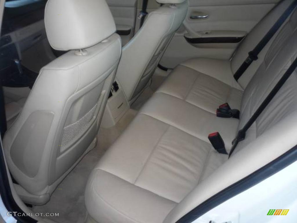 2006 3 Series 330i Sedan - Alpine White / Beige photo #29