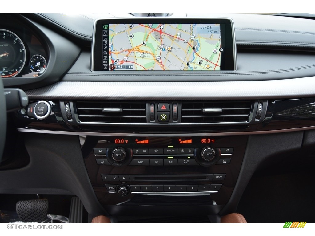 2016 BMW X6 xDrive50i Controls Photo #112901716