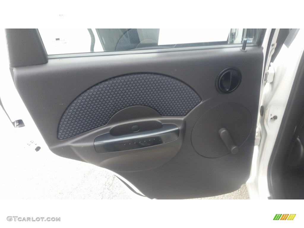 2006 Aveo LS Hatchback - Summit White / Charcoal photo #14