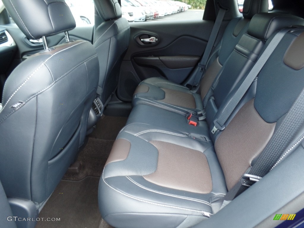 2016 Jeep Cherokee Limited Rear Seat Photos