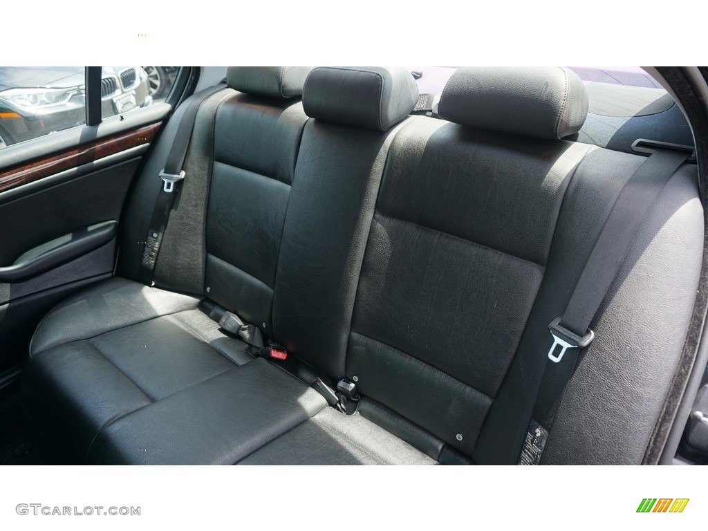 2005 3 Series 325i Sedan - Jet Black / Black photo #12