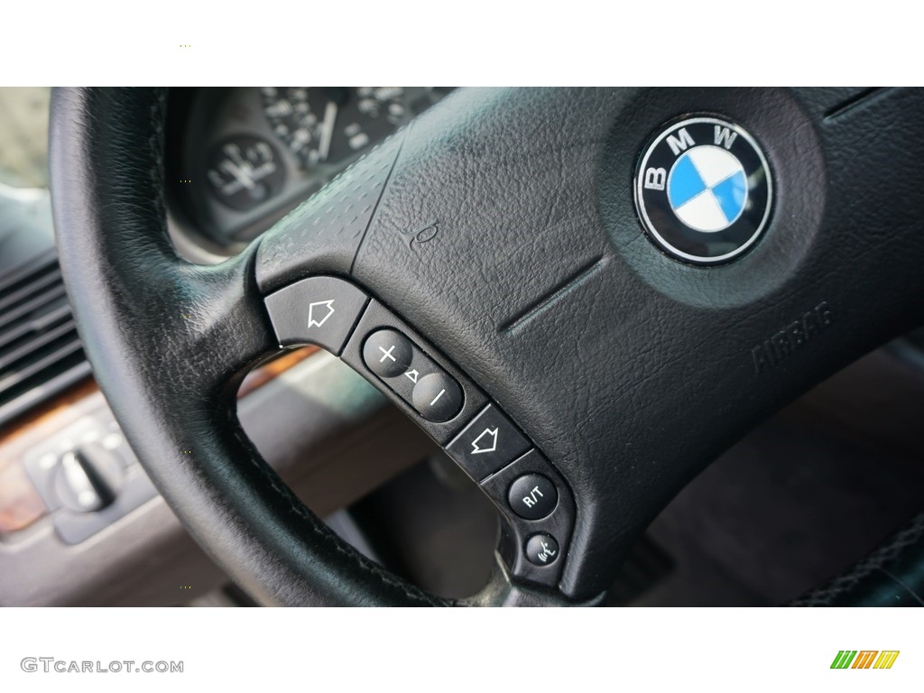 2005 3 Series 325i Sedan - Jet Black / Black photo #16