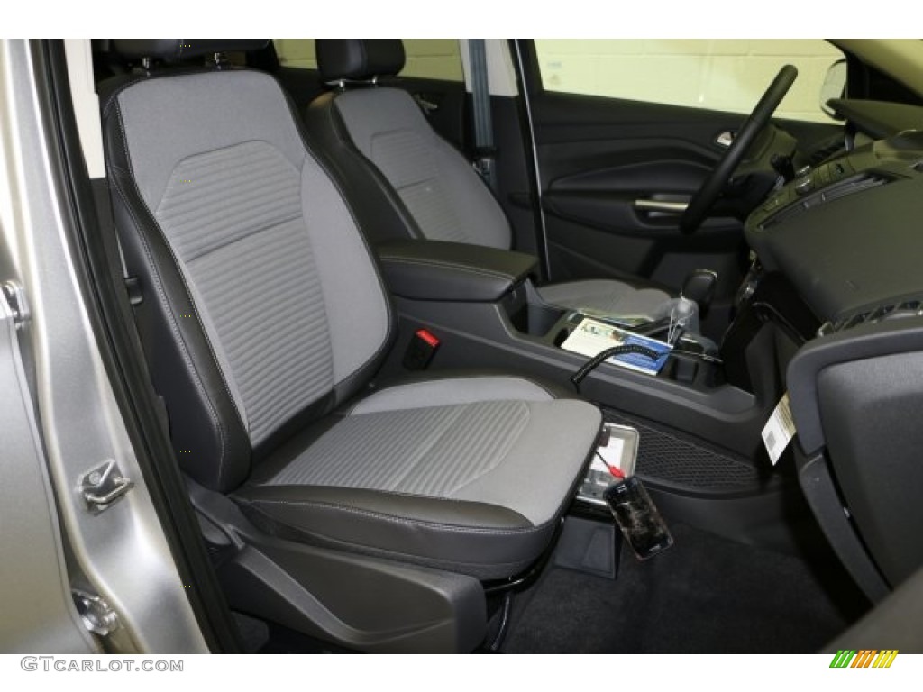2017 Escape SE 4WD - Ingot Silver / Charcoal Black photo #9