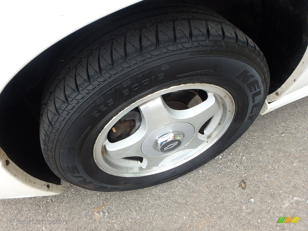 2002 Impala LS - White / Medium Gray photo #7