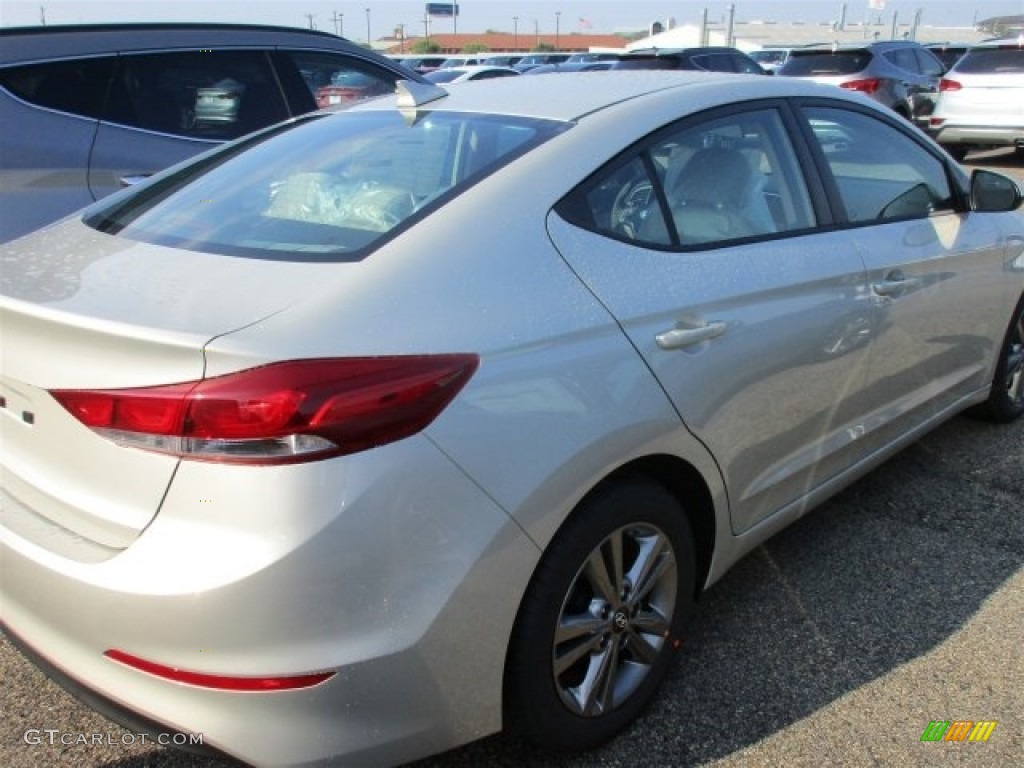 2017 Elantra SE - Beige / Beige photo #6