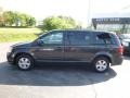 Brilliant Black Crystal Pearl - Grand Caravan SXT Photo No. 3