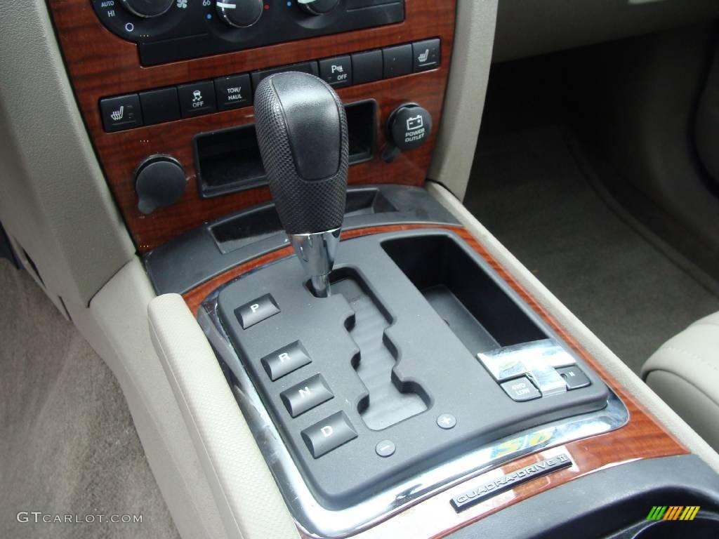 2005 Grand Cherokee Limited 4x4 - Deep Beryl Green Pearl / Dark Khaki/Light Graystone photo #13