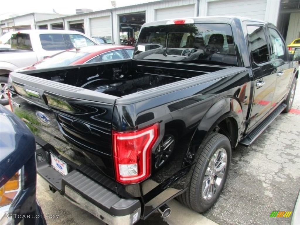 2016 F150 XLT SuperCrew - Shadow Black / Medium Earth Gray photo #8