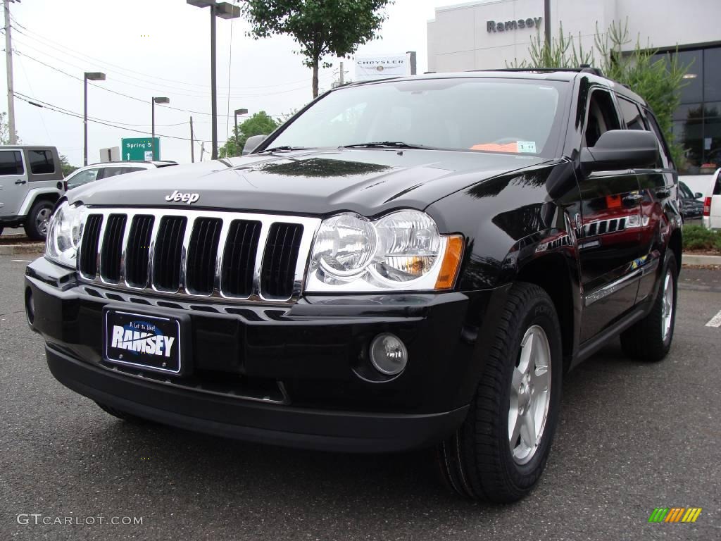 Black Jeep Grand Cherokee