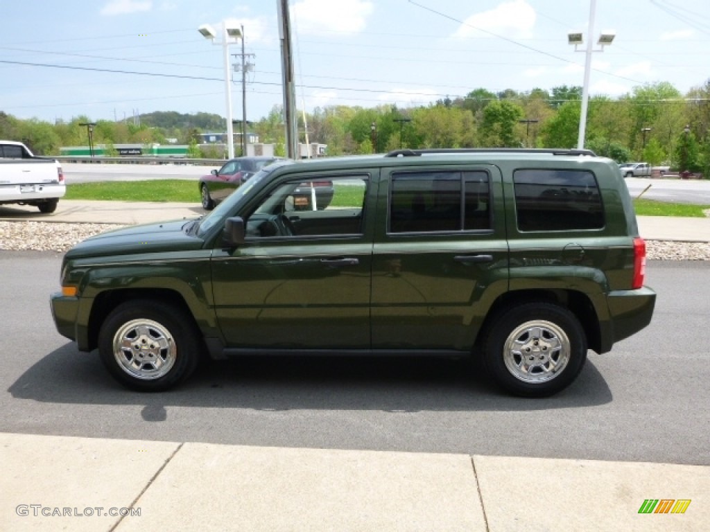 2008 Patriot Sport - Jeep Green Metallic / Dark Slate Gray photo #10