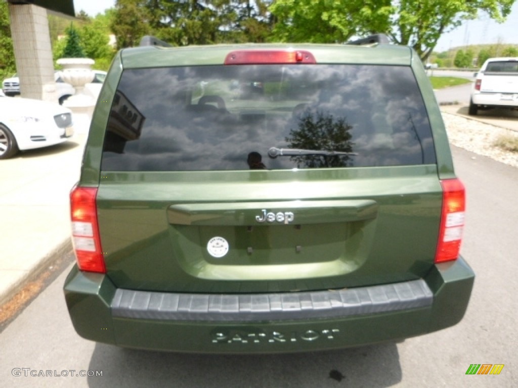 2008 Patriot Sport - Jeep Green Metallic / Dark Slate Gray photo #12