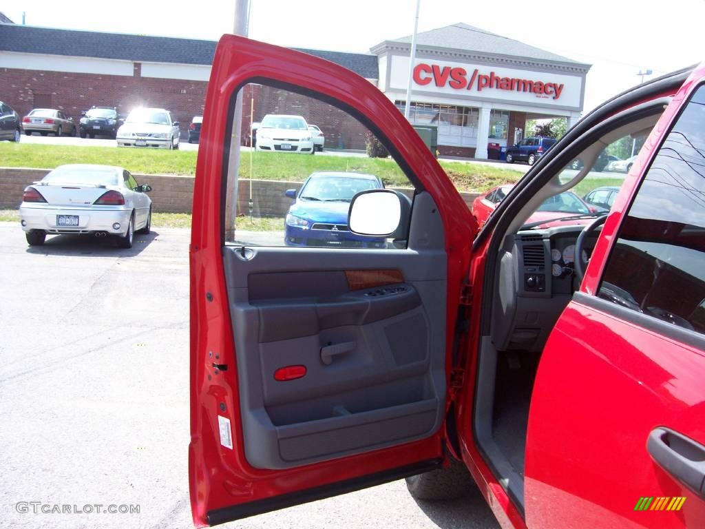 2006 Ram 1500 SLT Quad Cab 4x4 - Flame Red / Medium Slate Gray photo #16