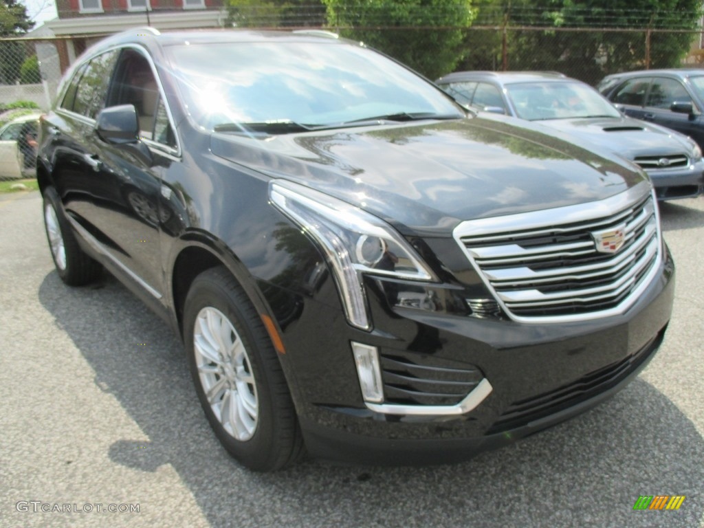 Stellar Black Metallic 2017 Cadillac XT5 FWD Exterior Photo #112933977
