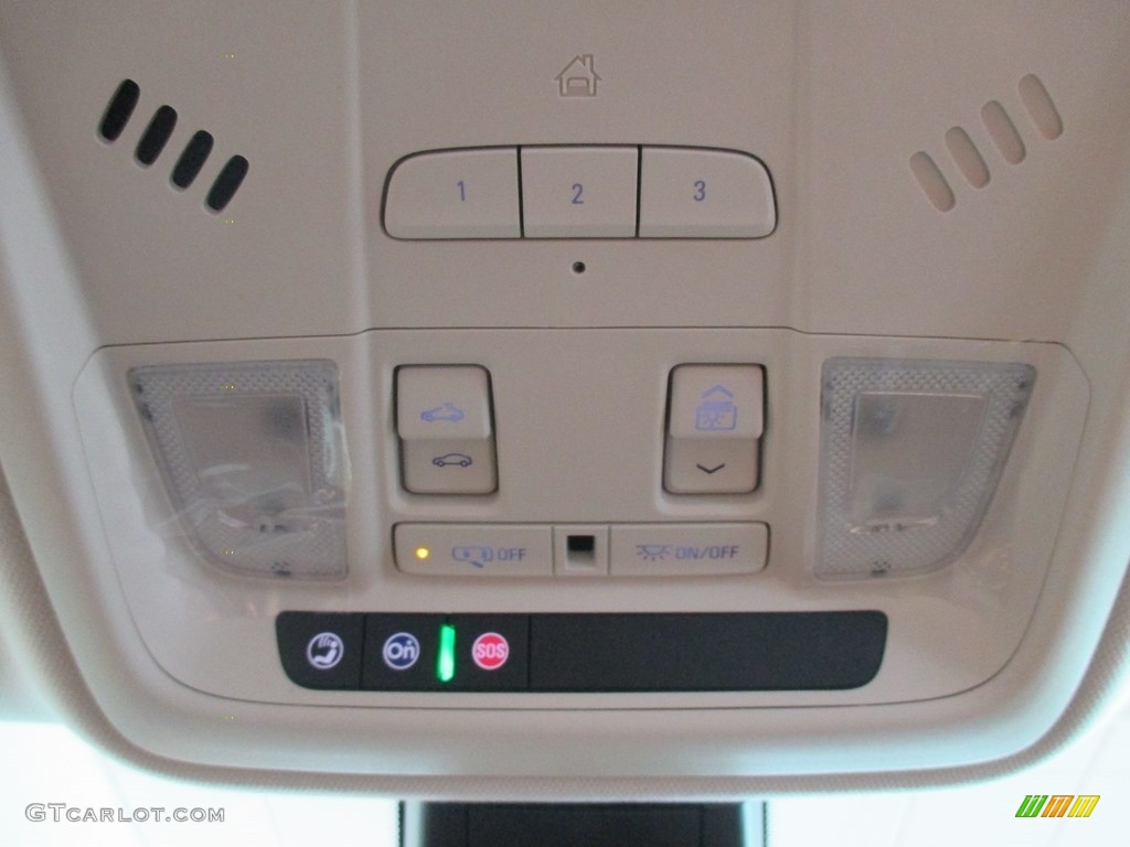2017 Cadillac XT5 Luxury Controls Photo #112935000