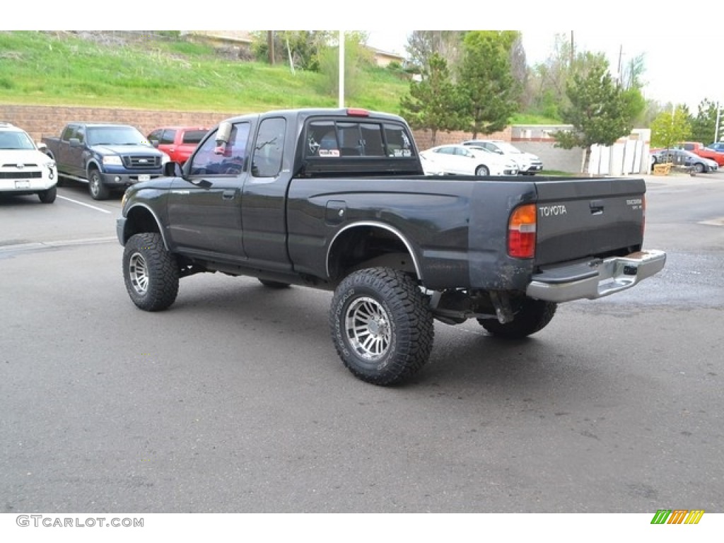 1999 Tacoma V6 Extended Cab 4x4 - Black Metallic / Gray photo #4