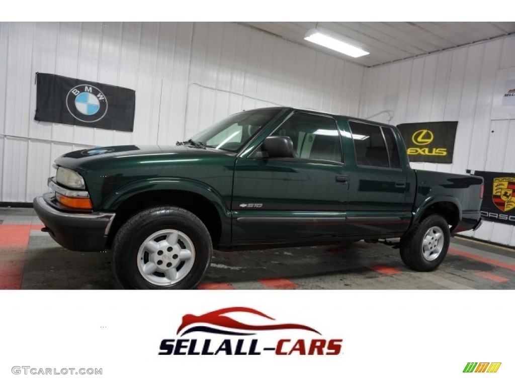 2002 S10 LS Crew Cab 4x4 - Forest Green Metallic / Graphite photo #1