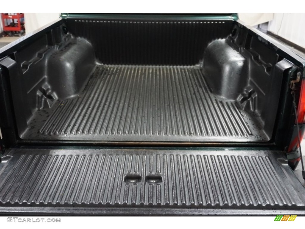 2002 S10 LS Crew Cab 4x4 - Forest Green Metallic / Graphite photo #22