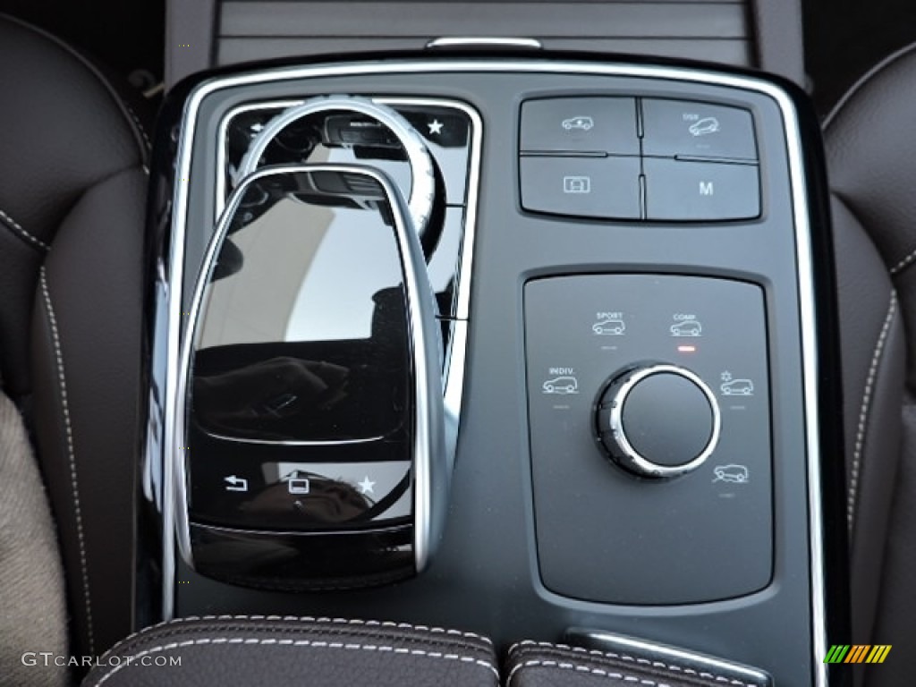 2017 Mercedes-Benz GLS 450 4Matic Controls Photo #112944957