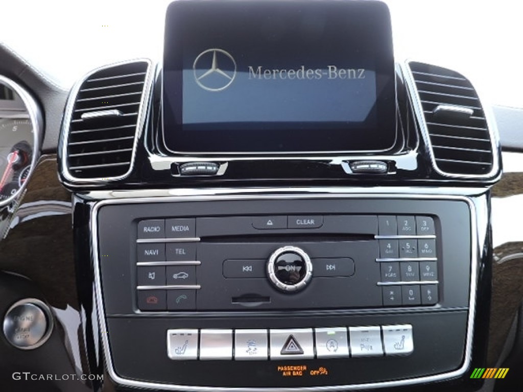 2017 Mercedes-Benz GLS 450 4Matic Controls Photo #112944967