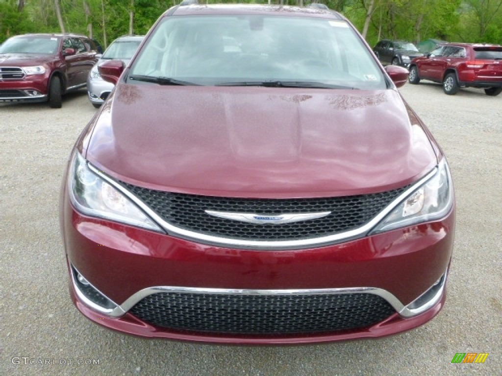 2017 Pacifica Touring L - Velvet Red Pearl / Black/Alloy photo #12
