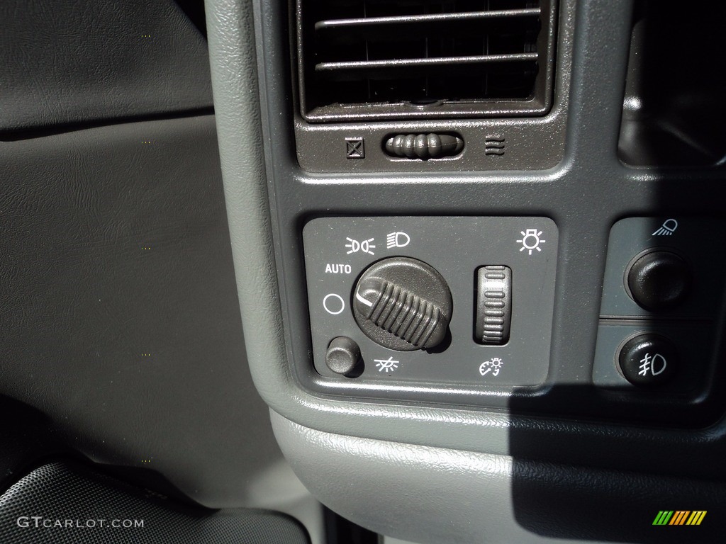 2005 Silverado 1500 Z71 Extended Cab 4x4 - Black / Dark Charcoal photo #10