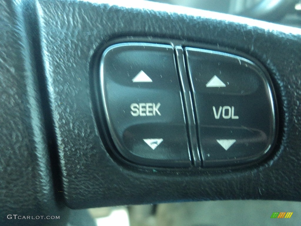 2005 Silverado 1500 Z71 Extended Cab 4x4 - Black / Dark Charcoal photo #17