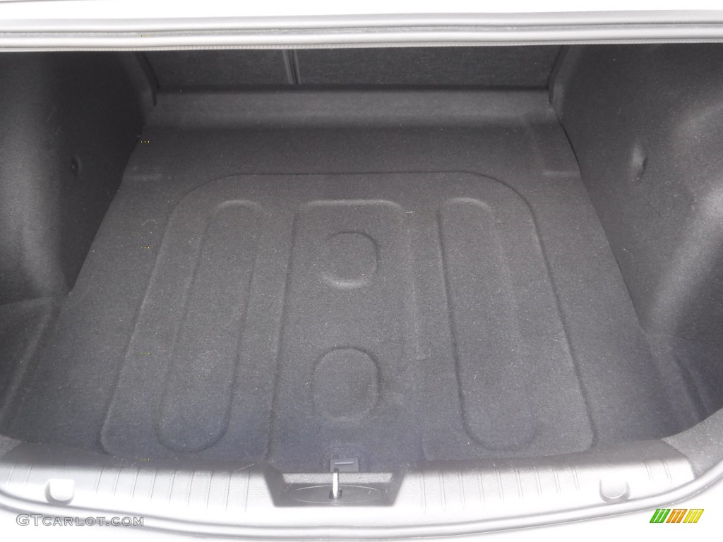 2014 Cruze LS - Silver Ice Metallic / Jet Black/Medium Titanium photo #22