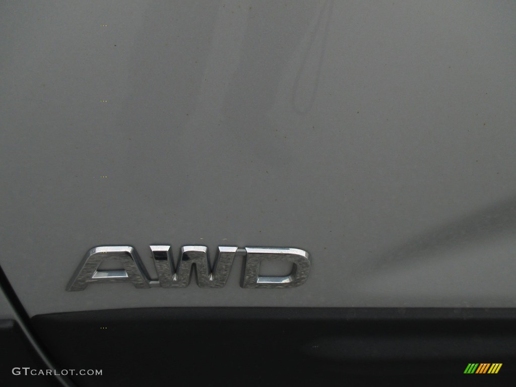 2013 Sorento LX AWD - Bright Silver / Gray photo #44