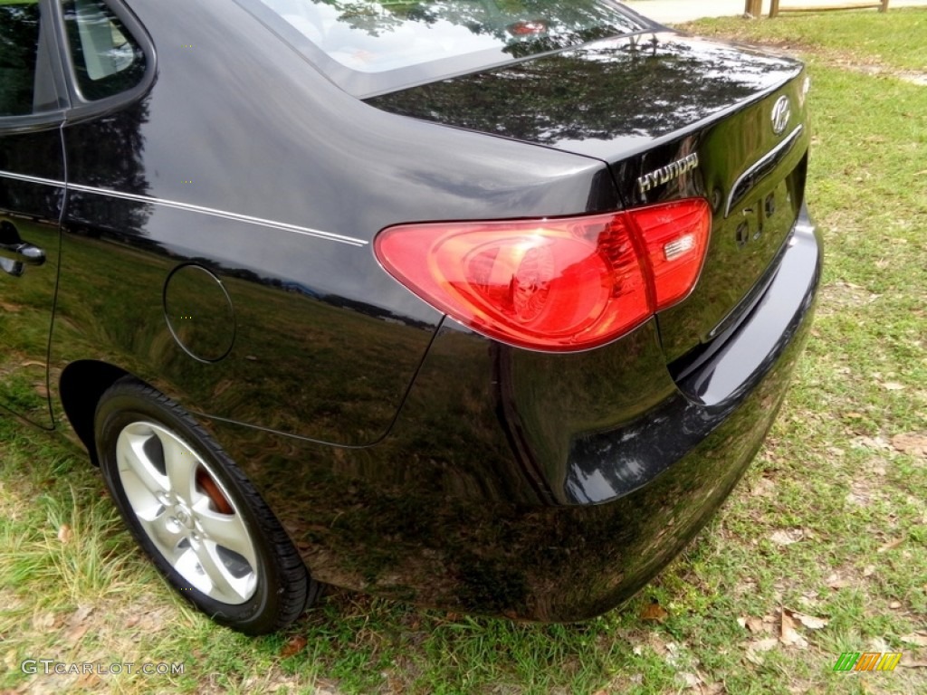 2009 Elantra SE Sedan - Black Pearl / Gray photo #22