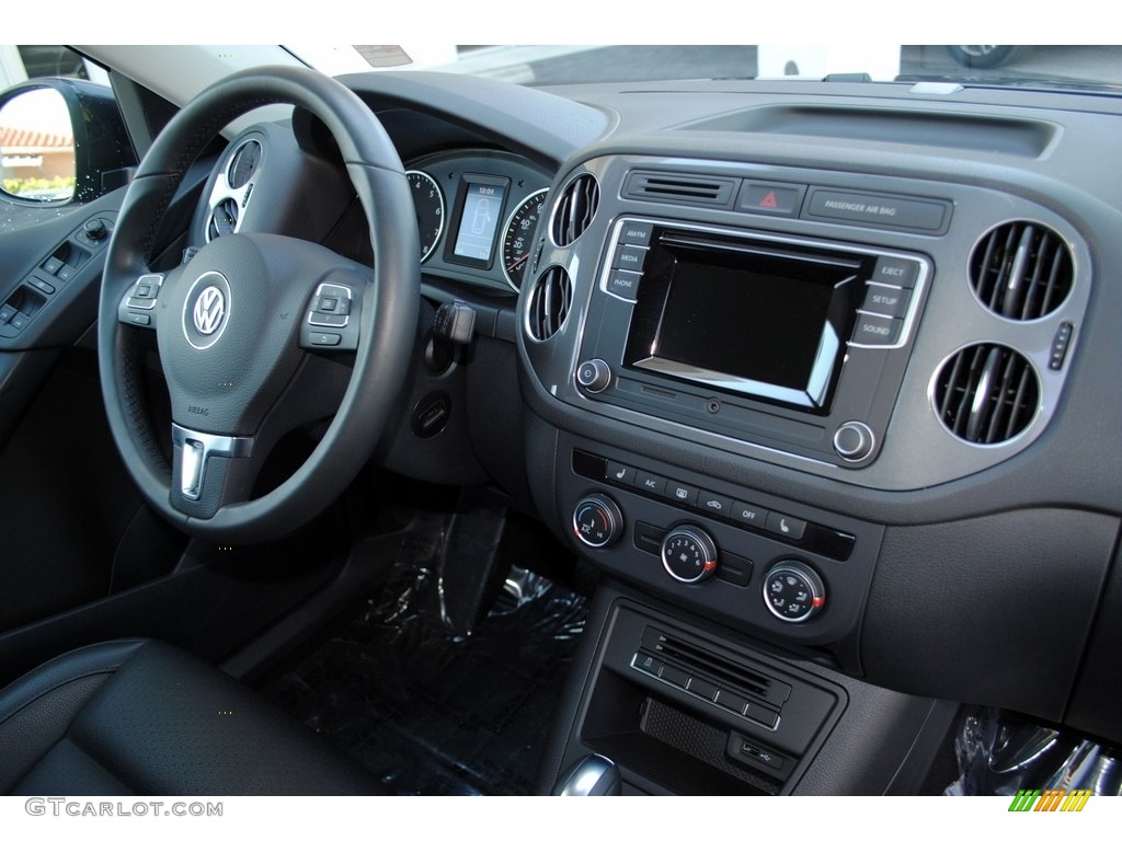 2016 Tiguan S - Panther Gray Metallic / Charcoal photo #19