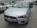 2010 Cool Silver Metallic Mitsubishi Outlander ES  photo #18