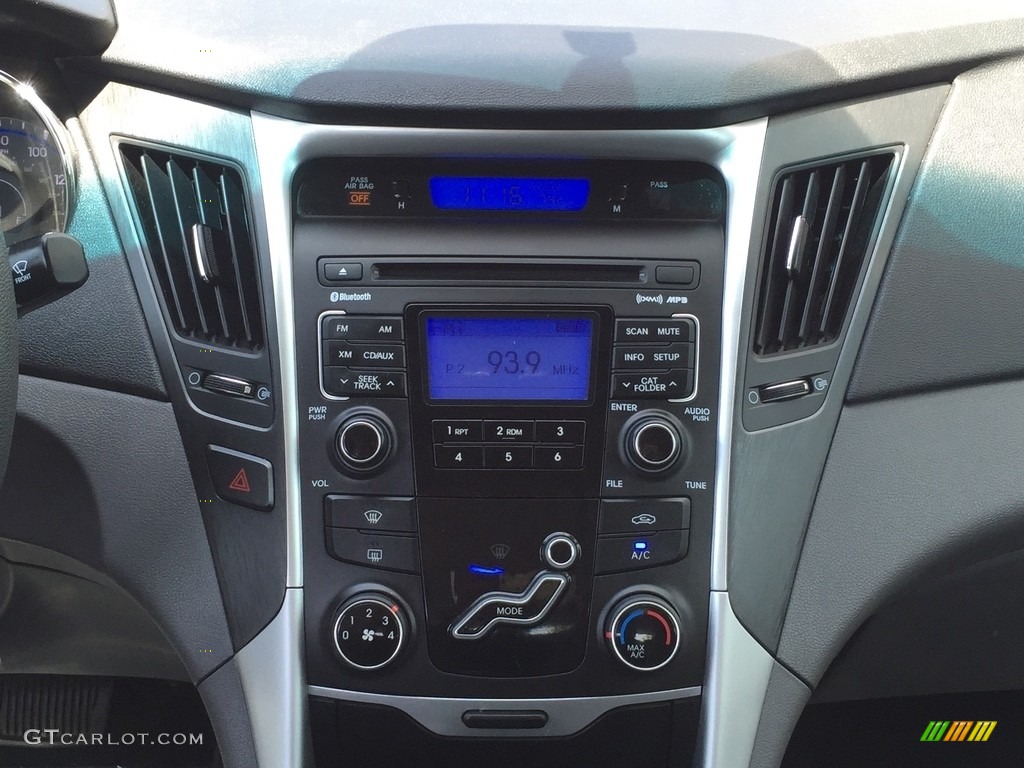 2011 Sonata GLS - Iridescent Silver Blue Metallic / Gray photo #14