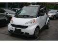 2009 Crystal White Smart fortwo pure coupe  photo #3