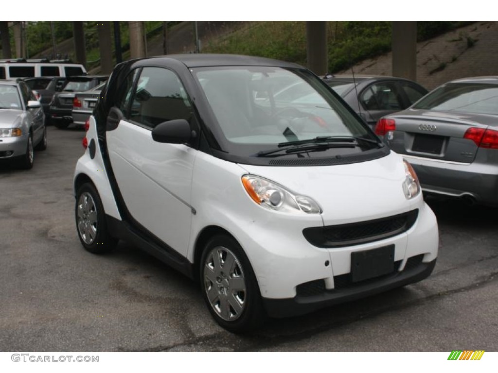 2009 fortwo pure coupe - Crystal White / Gray photo #5