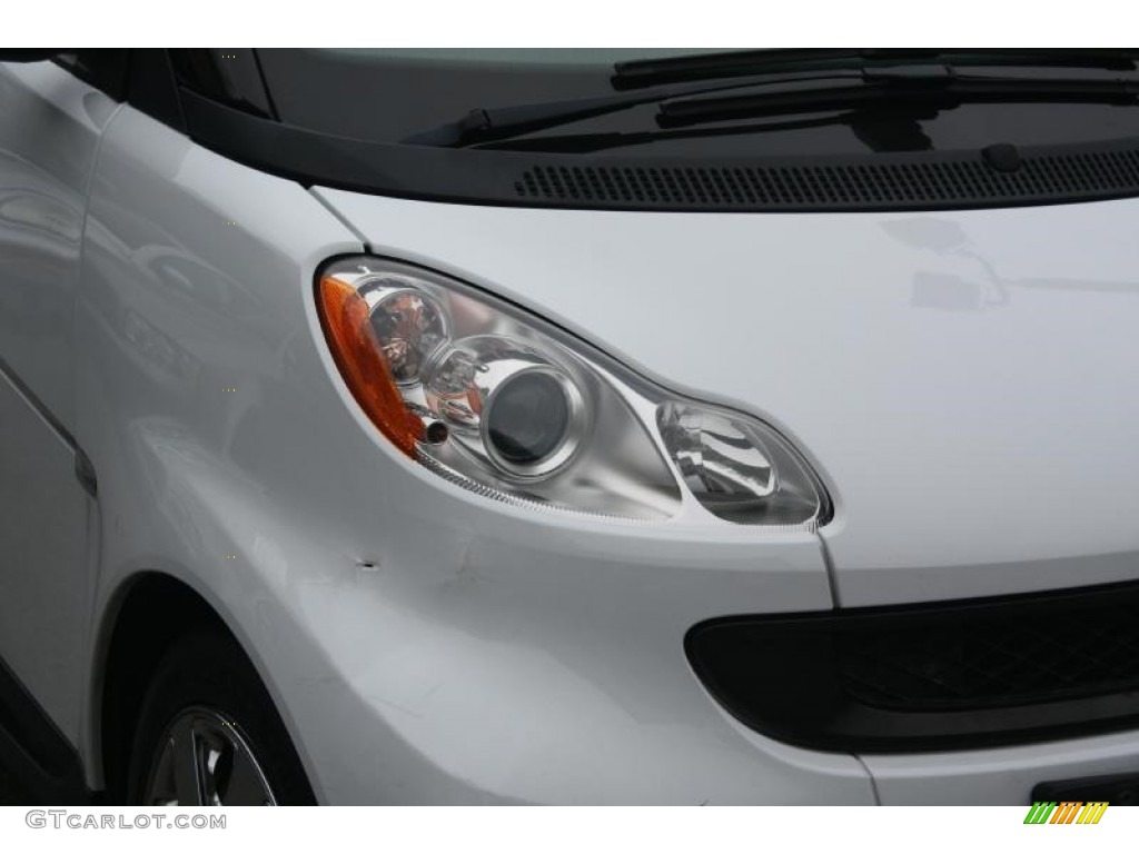 2009 fortwo pure coupe - Crystal White / Gray photo #6