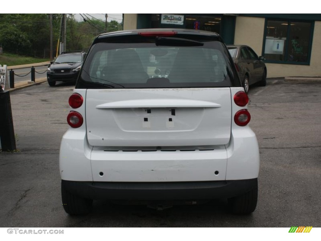 2009 fortwo pure coupe - Crystal White / Gray photo #11