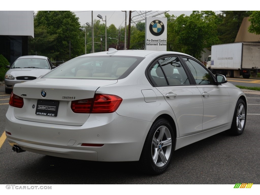 2013 3 Series 328i xDrive Sedan - Mineral White Metallic / Venetian Beige photo #3