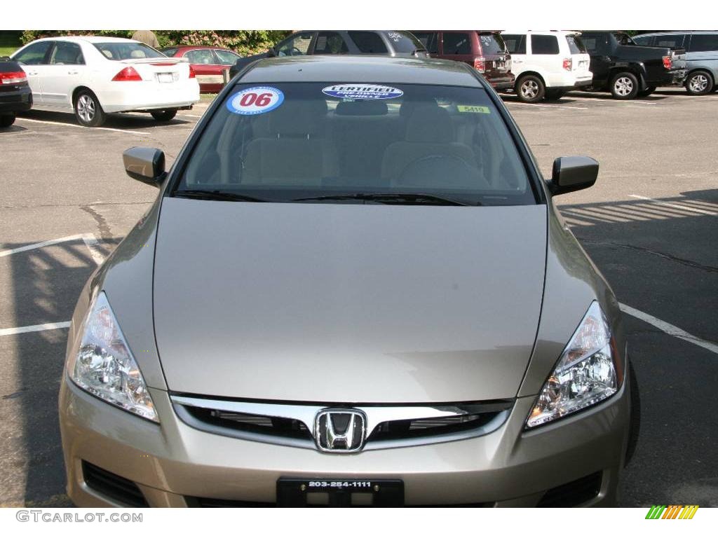 2006 Accord LX Sedan - Desert Mist Metallic / Ivory photo #2