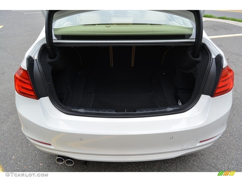 2013 3 Series 328i xDrive Sedan - Mineral White Metallic / Venetian Beige photo #22