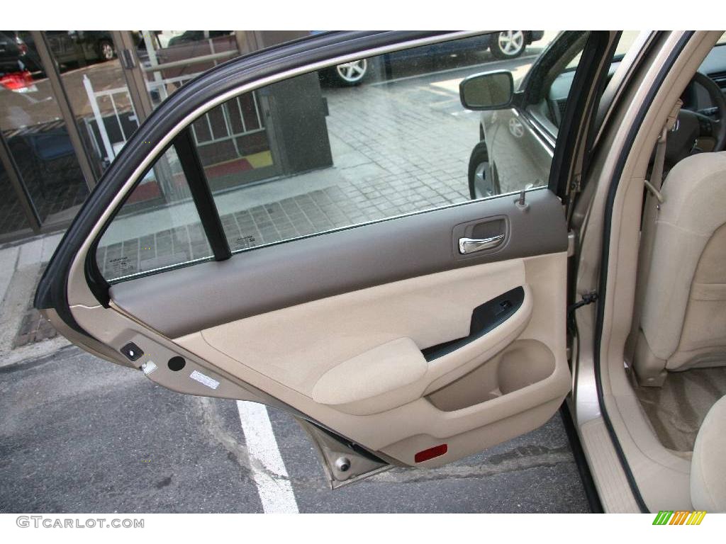 2006 Accord LX Sedan - Desert Mist Metallic / Ivory photo #15