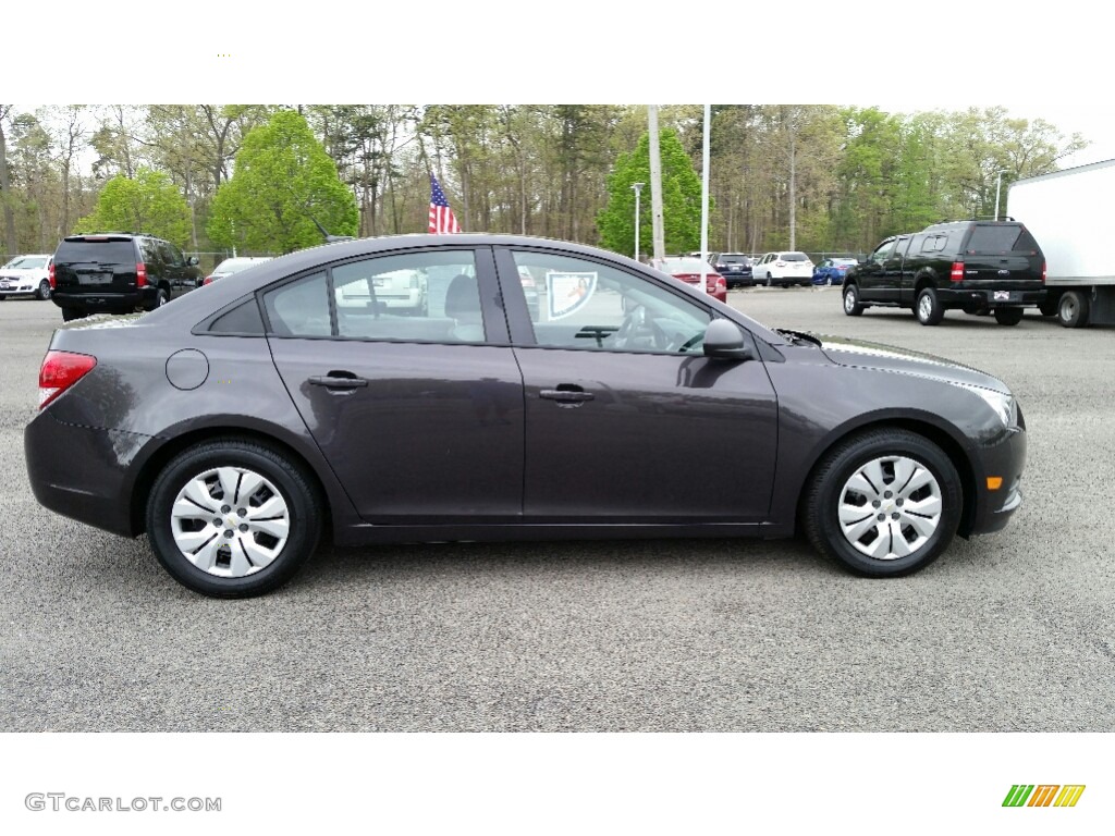 2014 Cruze LS - Tungsten Metallic / Jet Black/Medium Titanium photo #5
