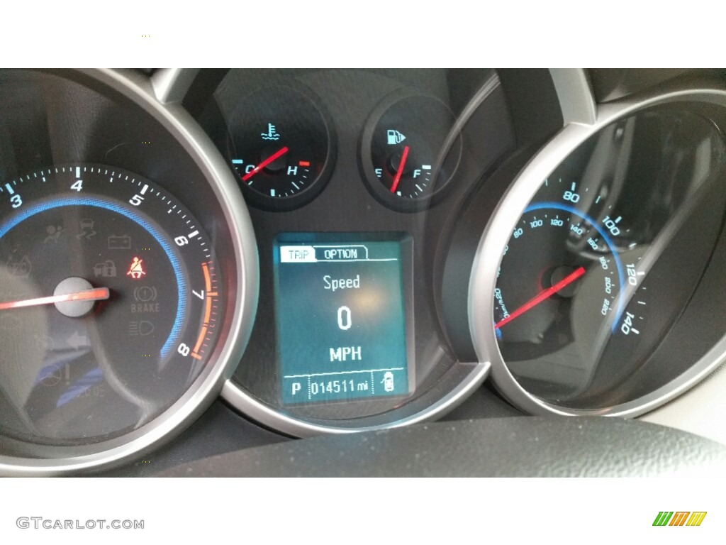 2014 Cruze LS - Tungsten Metallic / Jet Black/Medium Titanium photo #17